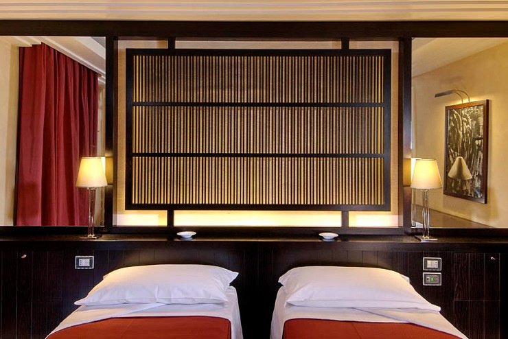 CLASSIC DOUBLE ROOM Art Hotel Novecento Bologna, Italy CLASSIC DOUBLE ROOM Art Hotel Novecento Bologna, Italy