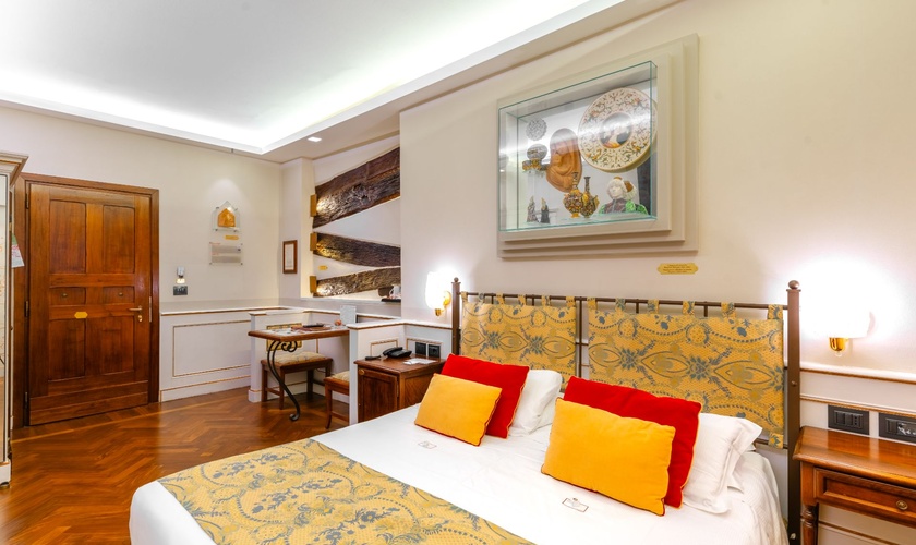 Deluxe Double Room Art Hotel Commercianti Bologna Deluxe Double Room Art Hotel Commercianti Bologna