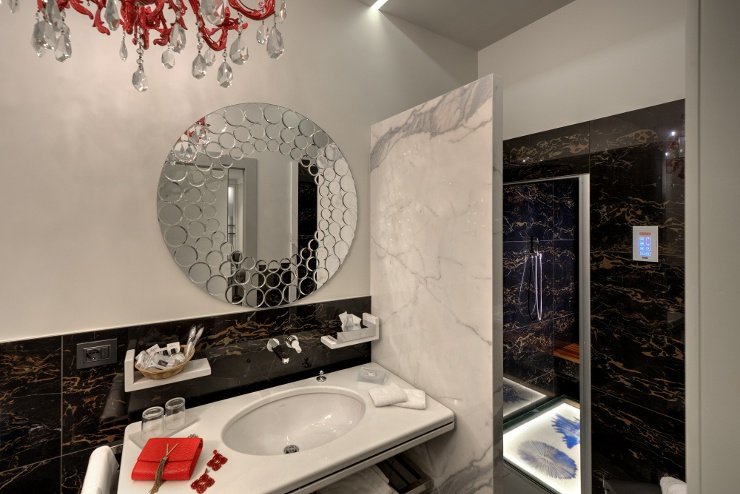 LUXURY APARTMENTS Art Hotel Commercianti Bologna, Italy LUXURY APARTMENTS Art Hotel Commercianti Bologna, Italy