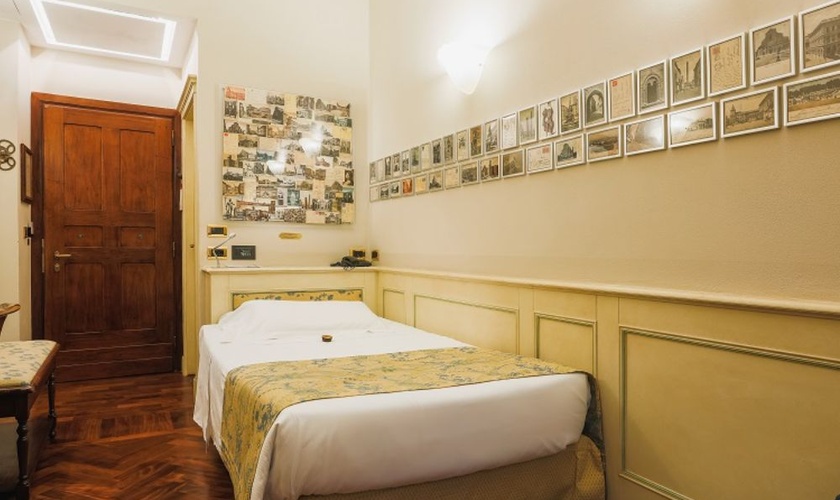 Single room  Art Hotel Commercianti Bologna