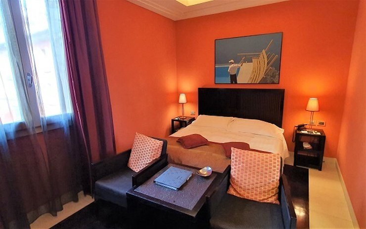 Classic double room art hotel novecento bologna, italy Classic double room art hotel novecento bologna, italy