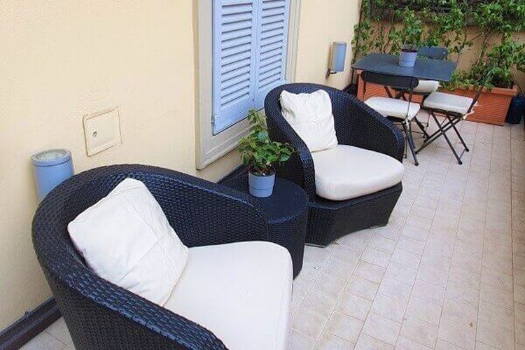 Deluxe room balcony art hotel novecento bologna Deluxe room balcony art hotel novecento bologna