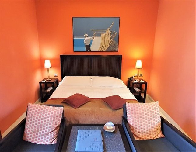 CLASSIC DOUBLE ROOM Art Hotel Novecento Bologna, Italy CLASSIC DOUBLE ROOM Art Hotel Novecento Bologna, Italy