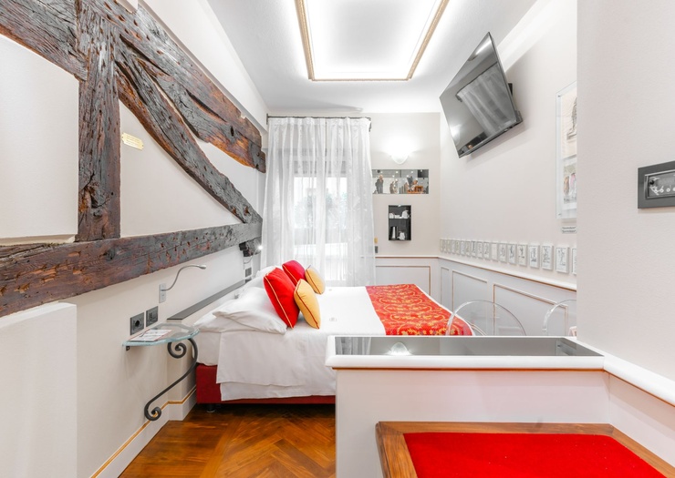 Classic double room Art Hotel Commercianti Bologna Classic double room Art Hotel Commercianti Bologna