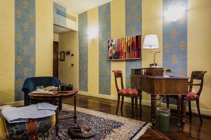 Suites art hotel commercianti bologna Suites art hotel commercianti bologna