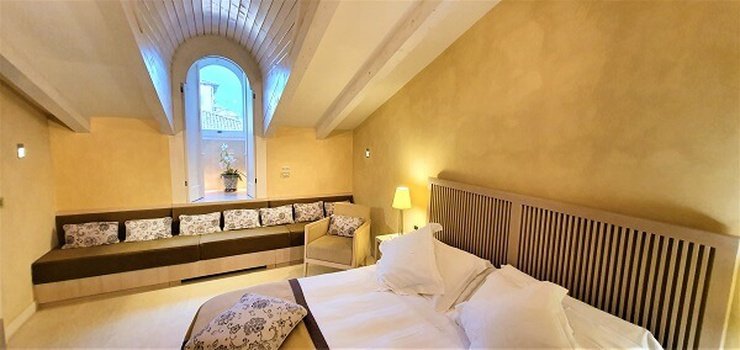Deluxe penthouse room art hotel novecento bologna, italy Deluxe penthouse room art hotel novecento bologna, italy