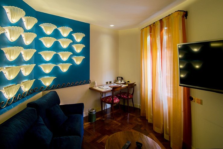 JUNIOR SUITE Art Hotel Commercianti Bologna, Italy JUNIOR SUITE Art Hotel Commercianti Bologna, Italy