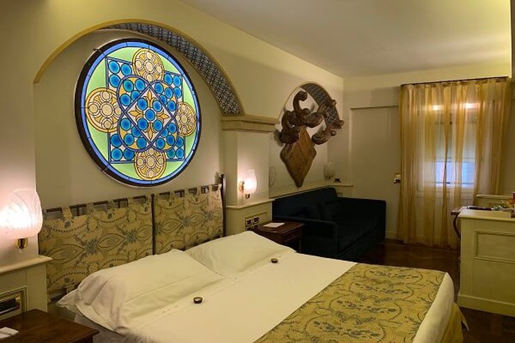 JUNIOR SUITE Art Hotel Commercianti Bologna, Italy JUNIOR SUITE Art Hotel Commercianti Bologna, Italy