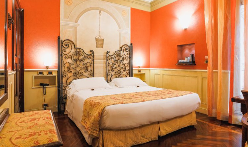 Deluxe double room with terrace  Art Hotel Commercianti Bologna