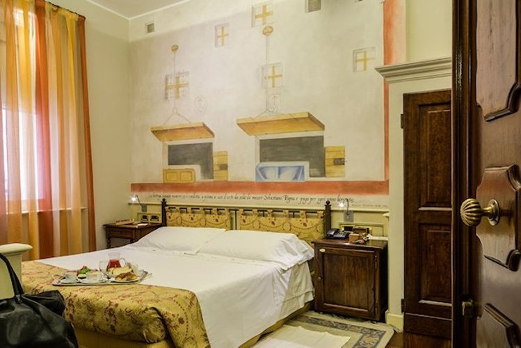 CLASSIC DOUBLE ROOM Art Hotel Commercianti Bologna, Italy CLASSIC DOUBLE ROOM Art Hotel Commercianti Bologna, Italy