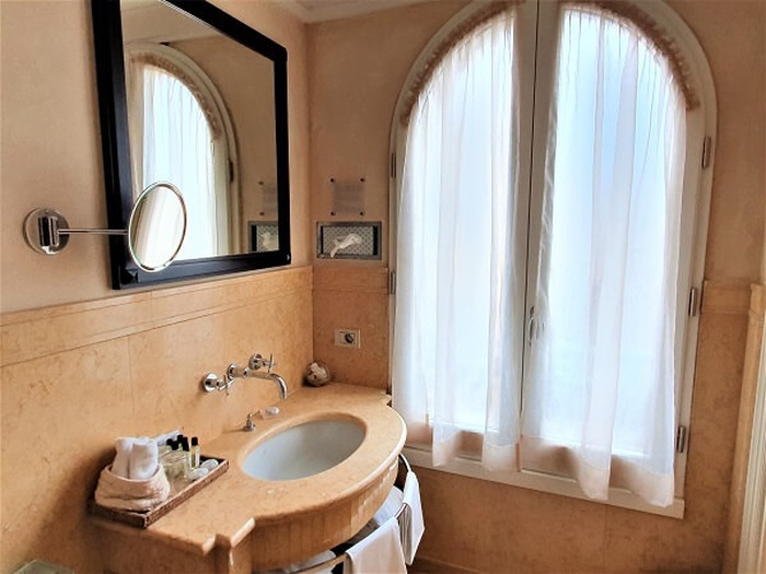Prestige double room art hotel novecento bologna Prestige double room art hotel novecento bologna