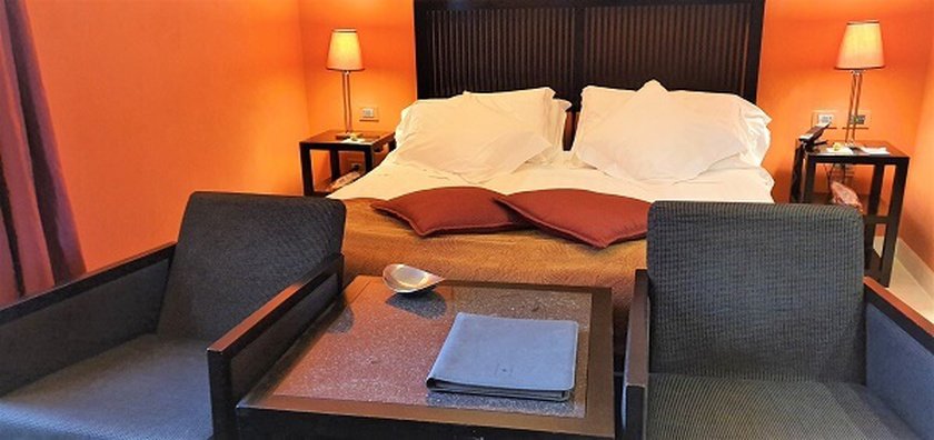 DELUXE ROOM BALCONY Art Hotel Novecento Bologna, Italy DELUXE ROOM BALCONY Art Hotel Novecento Bologna, Italy
