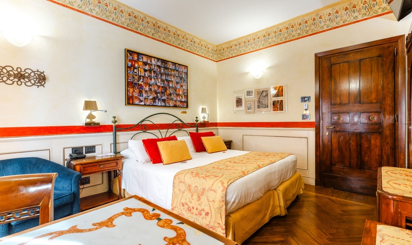 Deluxe Double Room with Terrace Art Hotel Commercianti Bologna Deluxe Double Room with Terrace Art Hotel Commercianti Bologna
