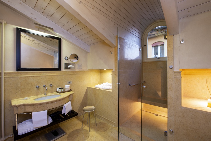 Galileo suite art hotel novecento bologna Galileo suite art hotel novecento bologna