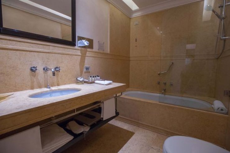 Art suite art hotel novecento bologna Art suite art hotel novecento bologna