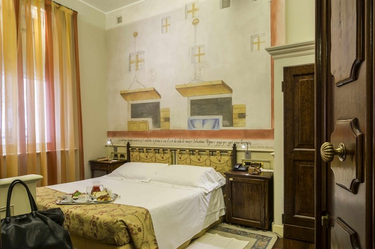 CLASSIC DOUBLE ROOM Art Hotel Commercianti Bologna, Italy CLASSIC DOUBLE ROOM Art Hotel Commercianti Bologna, Italy