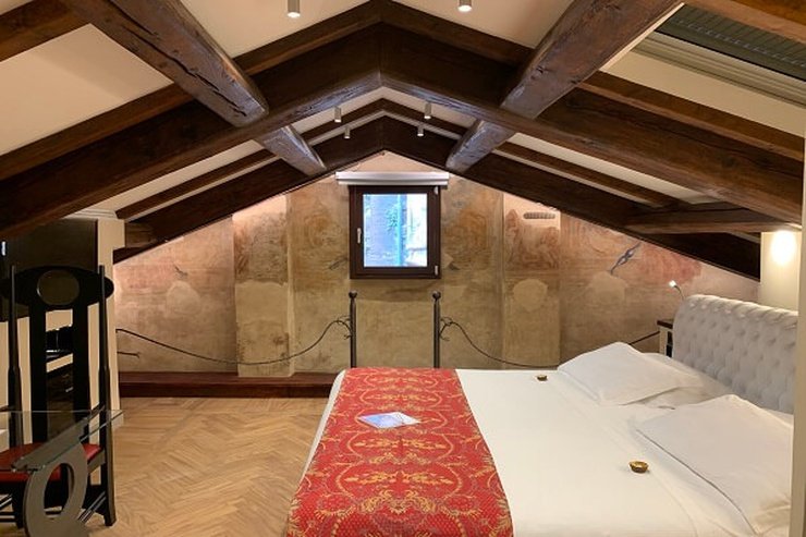 SUITE Art Hotel Commercianti Bologna, Italy SUITE Art Hotel Commercianti Bologna, Italy