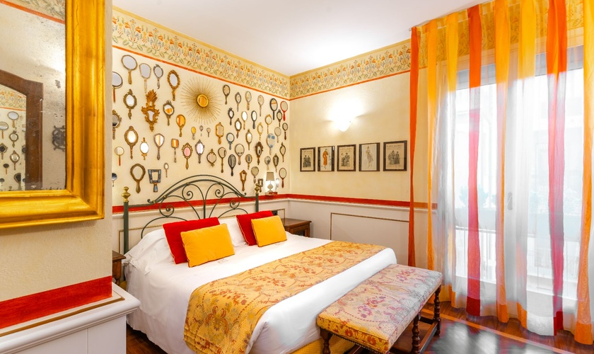 Deluxe Double Room Art Hotel Commercianti Bologna Deluxe Double Room Art Hotel Commercianti Bologna