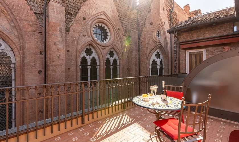 Deluxe double room with terrace  Art Hotel Commercianti Bologna