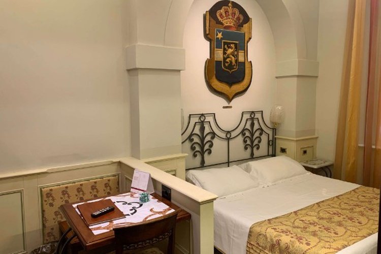Classic double room art hotel commercianti bologna Classic double room art hotel commercianti bologna