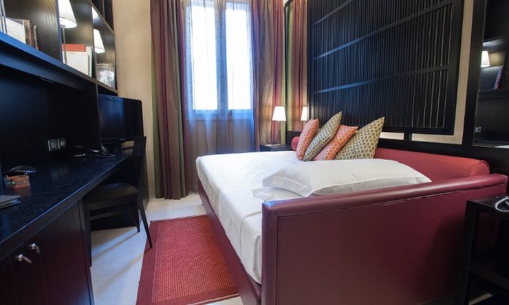 Single Comfort Room Art Hotel Novecento Bologna, Italy Single Comfort Room Art Hotel Novecento Bologna, Italy
