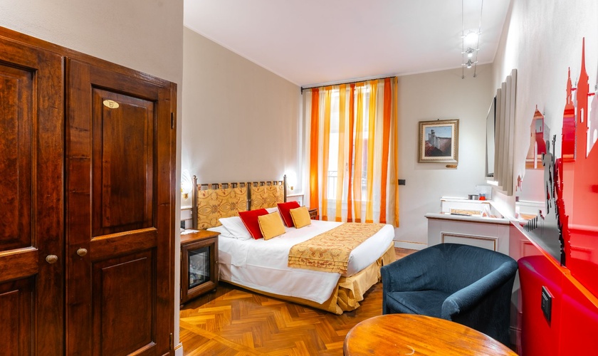 Classic double room Art Hotel Commercianti Bologna Classic double room Art Hotel Commercianti Bologna