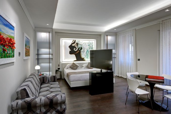 Luxury Apartments  Art Hotel Commercianti in Bologna