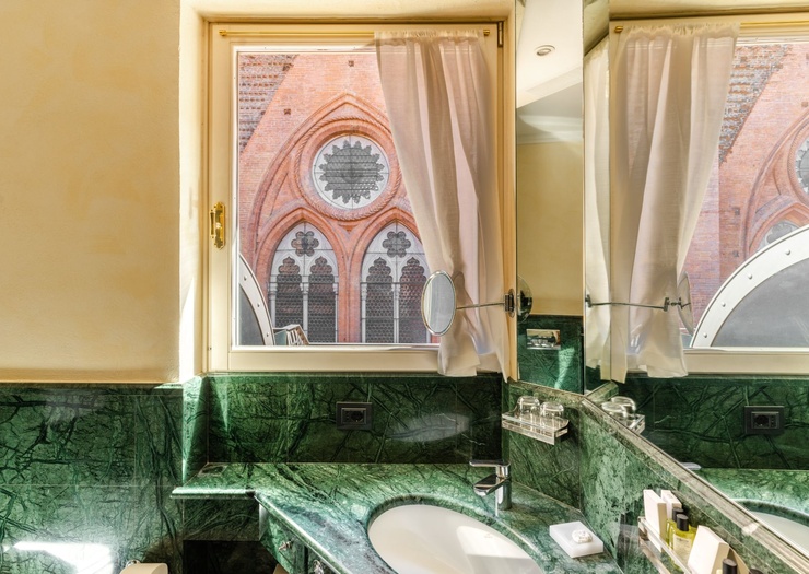 Deluxe Double Room with Terrace Art Hotel Commercianti Bologna Deluxe Double Room with Terrace Art Hotel Commercianti Bologna