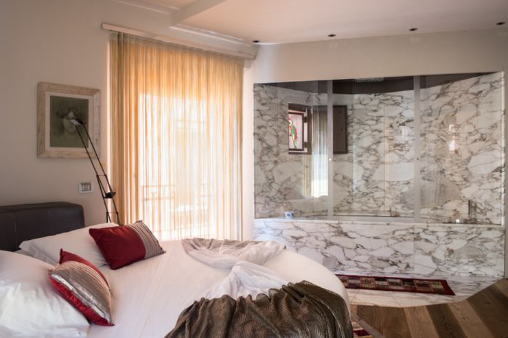 Suite house corte art hotel orologio bologna Suite house corte art hotel orologio bologna