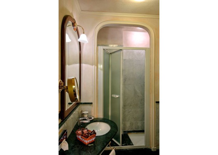 Deluxe double room Art Hotel Commercianti Bologna Deluxe double room Art Hotel Commercianti Bologna