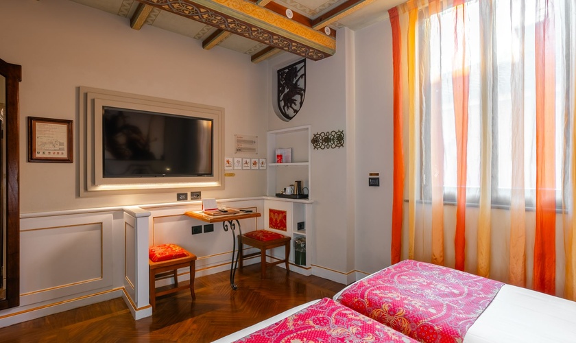 Deluxe Double Room Art Hotel Commercianti Bologna Deluxe Double Room Art Hotel Commercianti Bologna