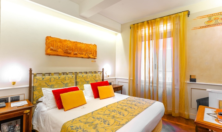 Classic double room Art Hotel Commercianti Bologna Classic double room Art Hotel Commercianti Bologna