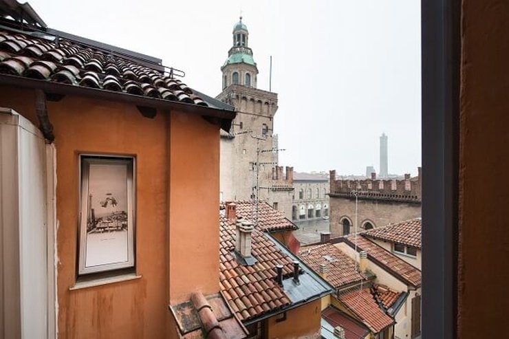 SUITE DELUXE LA ROMANTICA Art Hotel Orologio Bologna, Italy SUITE DELUXE LA ROMANTICA Art Hotel Orologio Bologna, Italy
