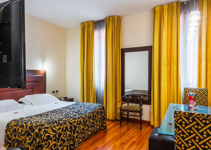 Art studio apartment Art Hotel Commercianti Bologna Art studio apartment Art Hotel Commercianti Bologna