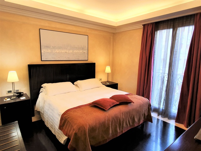 Classic double room art hotel novecento bologna Classic double room art hotel novecento bologna
