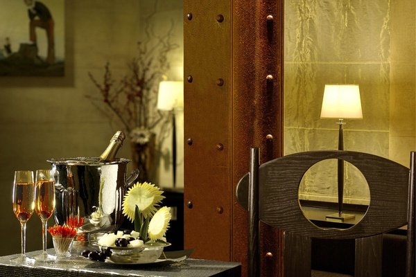 BAR Art Hotel Novecento Bologna, Italy BAR Art Hotel Novecento Bologna, Italy