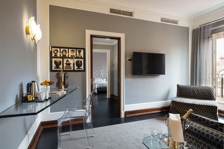 SUITE DELUXE AI COLLI Art Hotel Orologio Bologna, Italy SUITE DELUXE AI COLLI Art Hotel Orologio Bologna, Italy