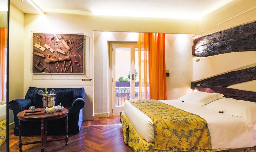 Deluxe Double Room Art Hotel Commercianti Bologna Deluxe Double Room Art Hotel Commercianti Bologna