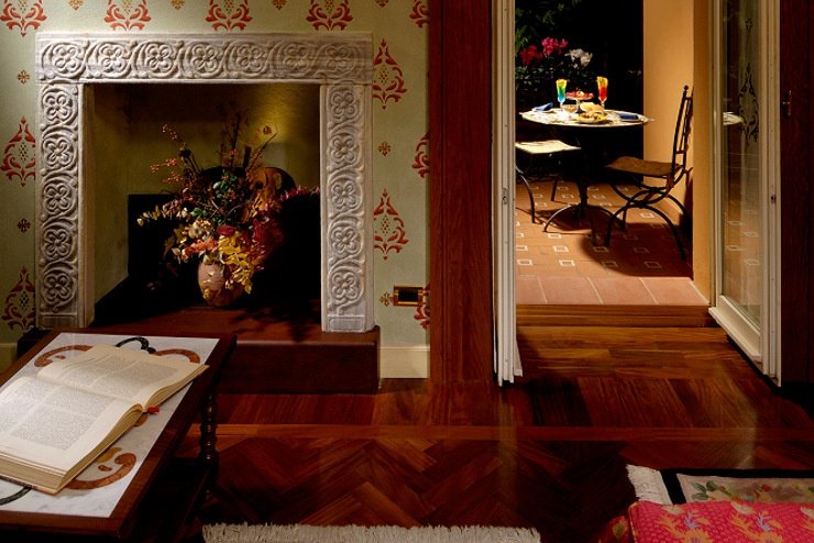 JUNIOR DELUXE SUITE Art Hotel Commercianti Bologna, Italy JUNIOR DELUXE SUITE Art Hotel Commercianti Bologna, Italy