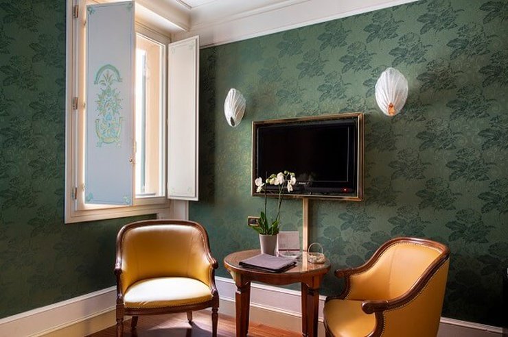 CLASSIC ROOM Art Hotel Orologio Bologna, Italy CLASSIC ROOM Art Hotel Orologio Bologna, Italy
