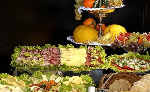 BUFFET BREAKFAST INCLUDED FROM 7:00 TO 11:00 A. M. Art Hotel Novecento in Bologna BUFFET BREAKFAST INCLUDED FROM 7:00 TO 11:00 A. M. Art Hotel Novecento in Bologna