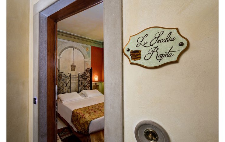 Deluxe double room with terrace art hotel commercianti bologna Deluxe double room with terrace art hotel commercianti bologna