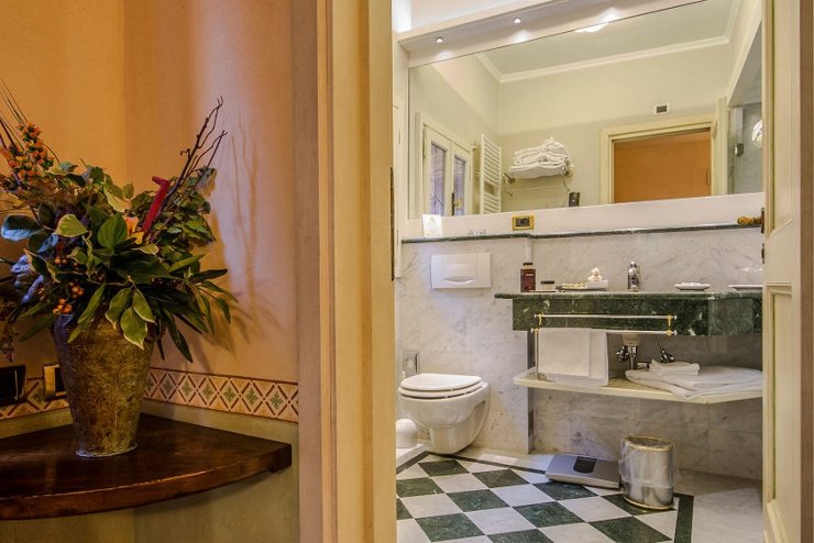 SUITE Art Hotel Commercianti Bologna, Italy SUITE Art Hotel Commercianti Bologna, Italy