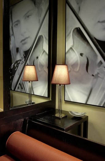 CLASSIC DOUBLE ROOM Art Hotel Novecento Bologna, Italy CLASSIC DOUBLE ROOM Art Hotel Novecento Bologna, Italy