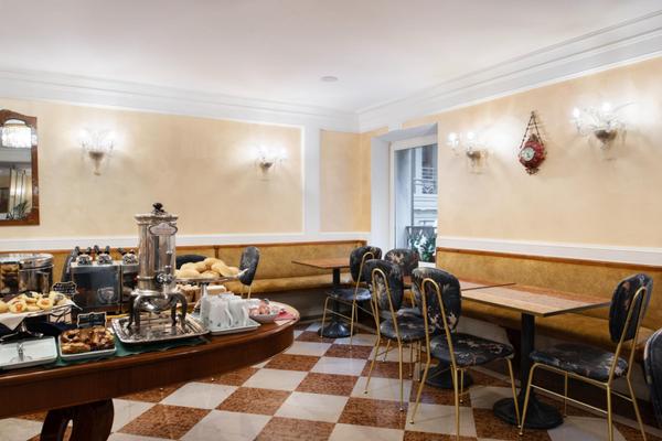 BREAKFAST FROM 7:00 TO 11:00 A. M. Art Hotel Orologio Bologna BREAKFAST FROM 7:00 TO 11:00 A. M. Art Hotel Orologio Bologna