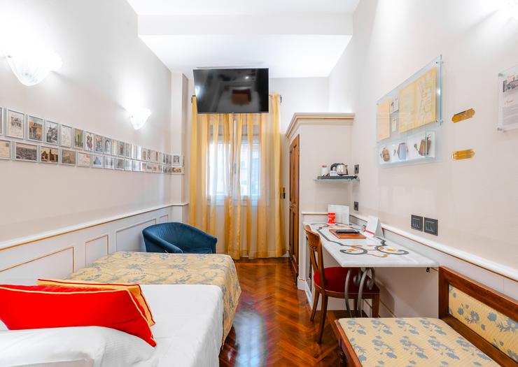 Single Room Art Hotel Commercianti Bologna Single Room Art Hotel Commercianti Bologna