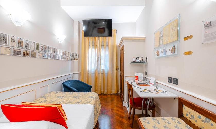 Single Room Art Hotel Commercianti Bologna Single Room Art Hotel Commercianti Bologna