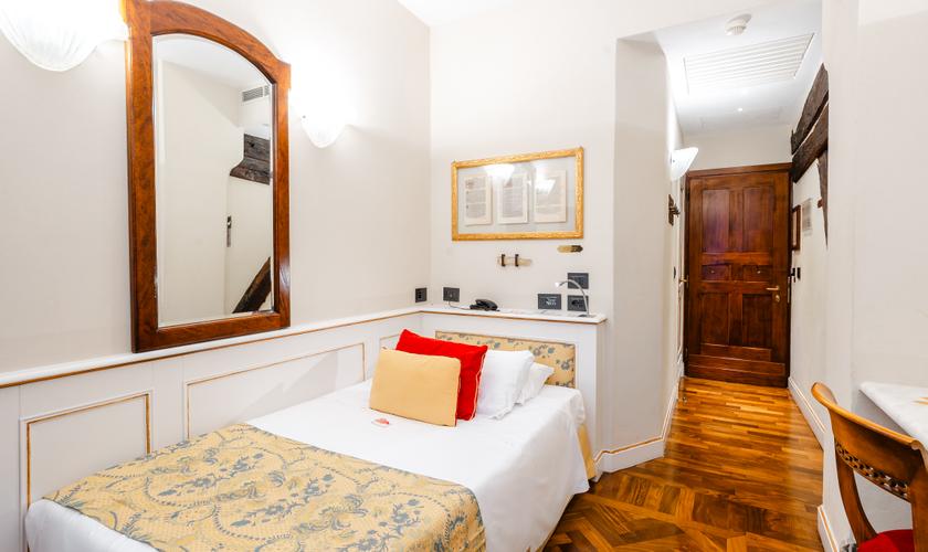 Single Room Art Hotel Commercianti Bologna Single Room Art Hotel Commercianti Bologna
