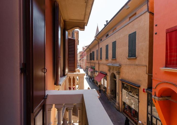 Art Studio Apartment Art Hotel Commercianti Bologna Art Studio Apartment Art Hotel Commercianti Bologna