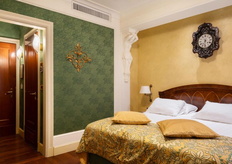 Classic Room Art Hotel Orologio Bologna Classic Room Art Hotel Orologio Bologna